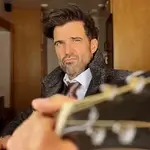 benjamin-ayres-bio