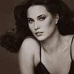 Cristina Raines