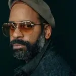 Daniel Breaker