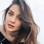 ecem-calhan-actress