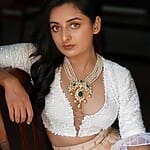esther-anil