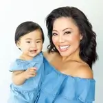 gina-hiraizumi-with-child