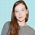 hannah-gross-height