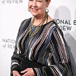 harriet-sansom-harris-height