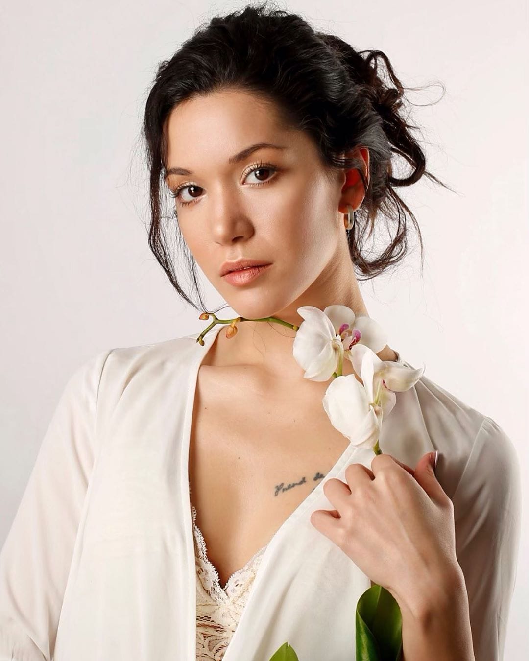 Hazal Subasi Turkish Actress Facts Net Worth Age hazal-subasi-turkish-actress-facts-net-worth-age