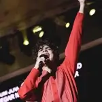 inaki-godoy-singing