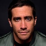 jake-gyllenhaal-display