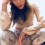 jessica-biel-talking-to-camera