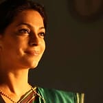 juhi-chawla-cry
