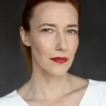 karolina-pisarek-face
