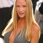 Kelly Lynch