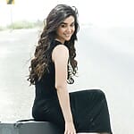 komal-rizvi-height