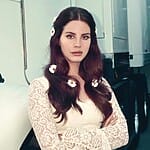 lana-del-rey-flower