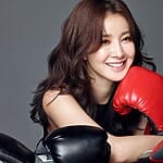 lee-si-young-facts