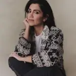 leila-farzad-height