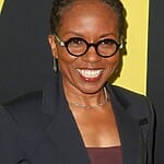 lisagay-hamilton-fetaured