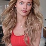 martha-hunt-bio