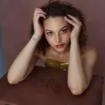 Mecia Simson