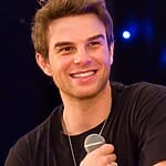 nathaniel-buzolic-age