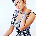 Oviya Helen