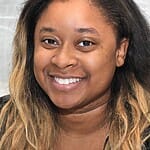 phoebe-robinson-bio