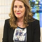 phyllis-logan-bio