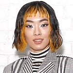 rina-sawayama-body