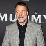 russell-crowe-net-worth