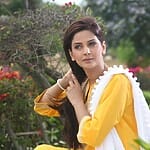 saba_qamar_wallpaper_20133