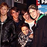 sam-skarsgard-brother