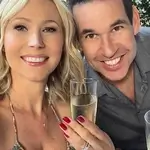 sara-sanderson-with-husband