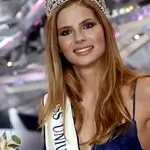 Sarah Ćosić