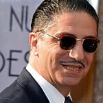 simon-abkarian-smile