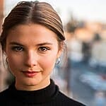 stefanie-scott-dob