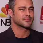 taylor-kinney-height