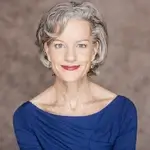 Tracey Hoyt