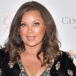 vanessa-williams-height