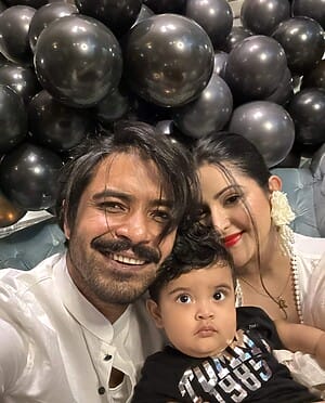 Pori Moni Family And Relationships