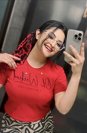 Pori Moni Selfie