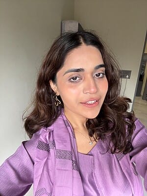 Simran Sachdeva Selfie