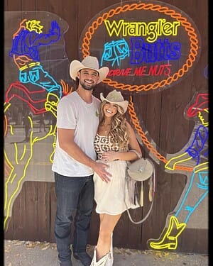 Allie Deberry Image Family And Relationships