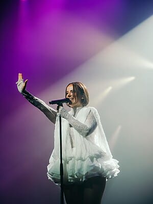 Alizée Interesting