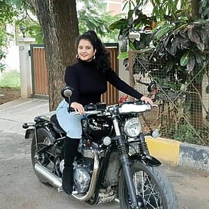Shubha Poonja Assets And Finances