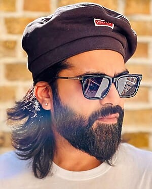 Silambarasan Tesingu Rajendar Selfie