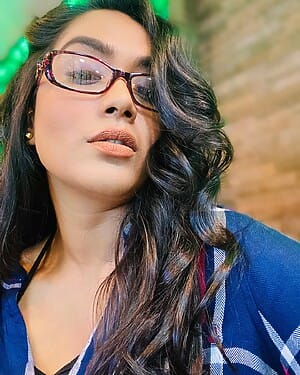 Zakia Bari Mamo Selfie