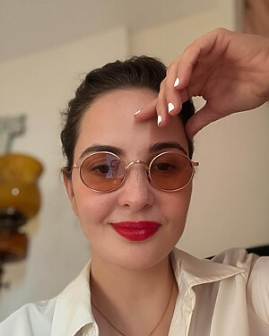 Rukhsar Rehman Selfie